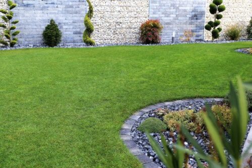 Modern garden with new lawn & Gabion Wall - Hallstone Direct